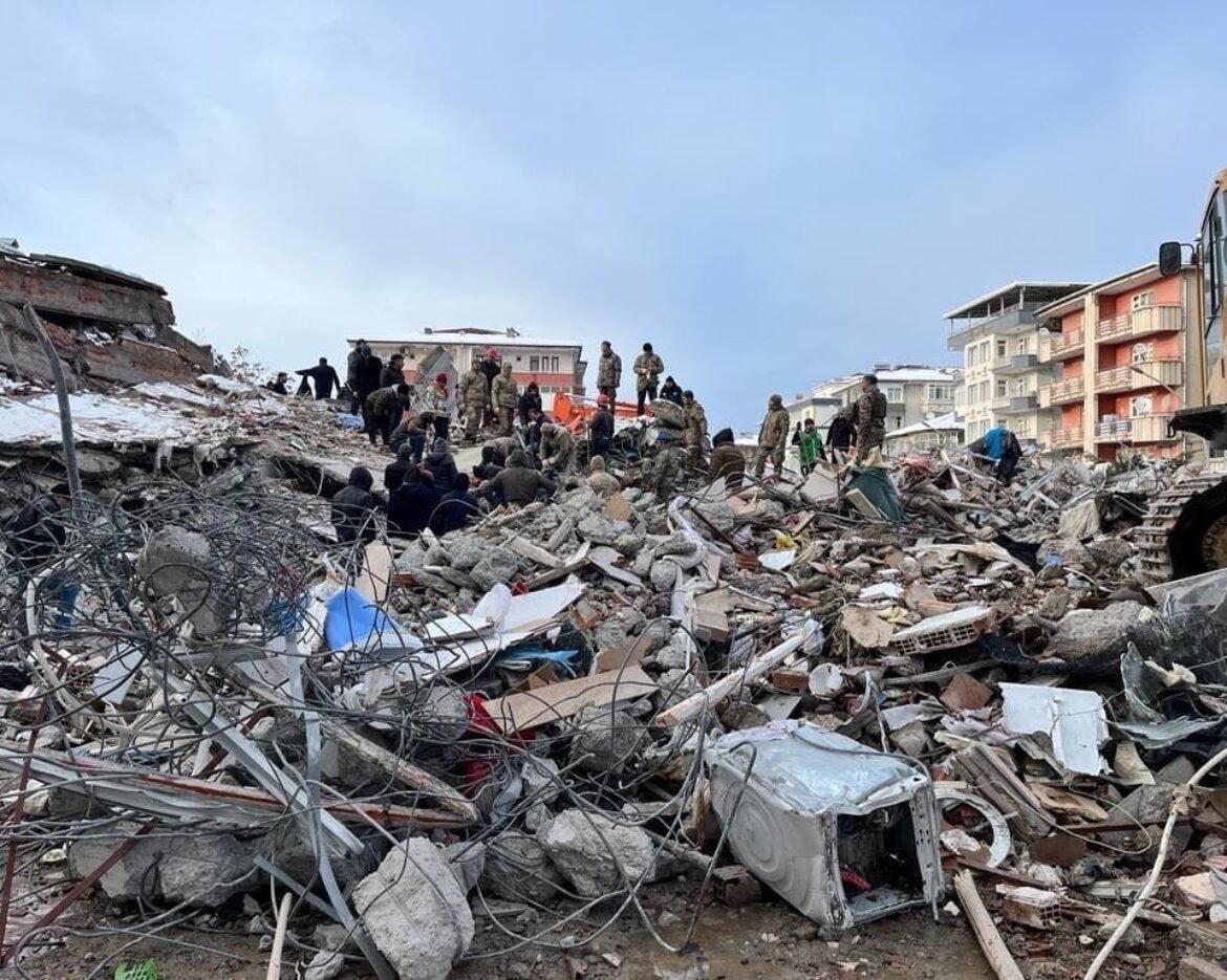 Turkey-earthquake-@tcsavunma-7